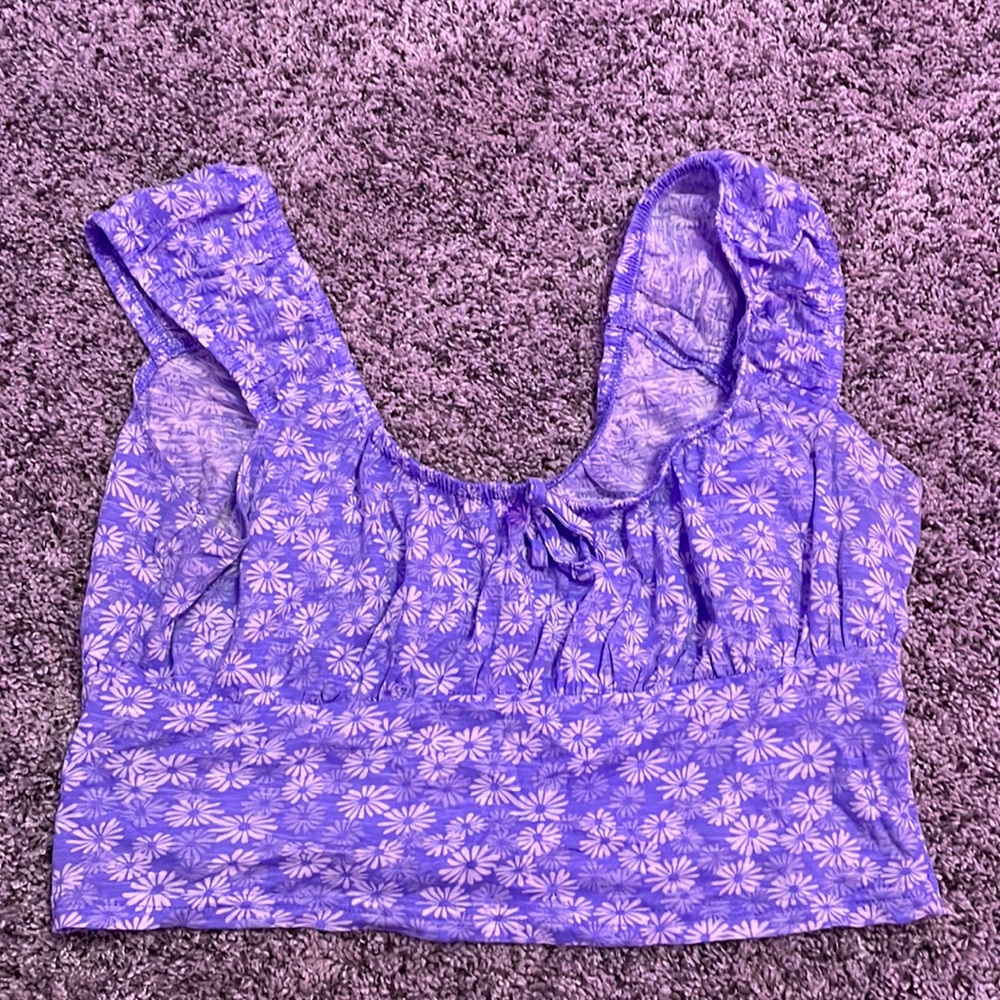 Cute flower summer crop top